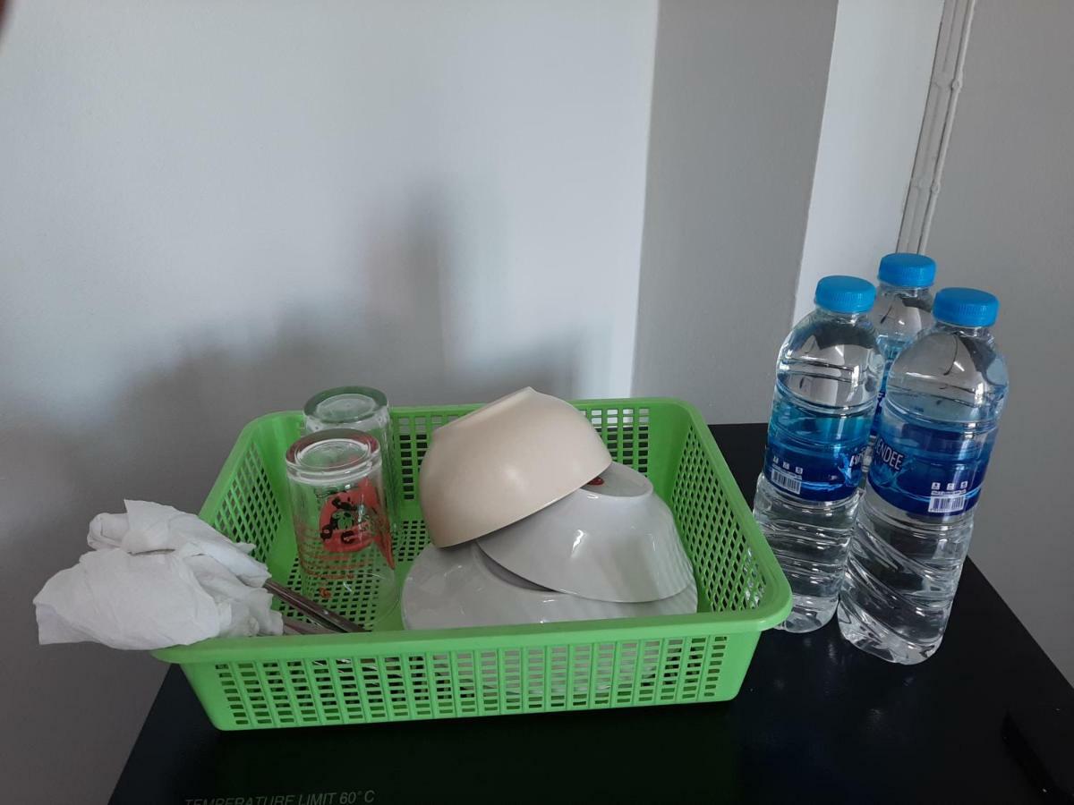 Vanlisut Hotel Ngamwongwan Nonthaburi Luaran gambar